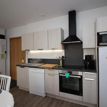 T3 Confortable Avec Parking Et Wifi Au Mont-dore - Fr-1-608-87 * Le Mont-Dore